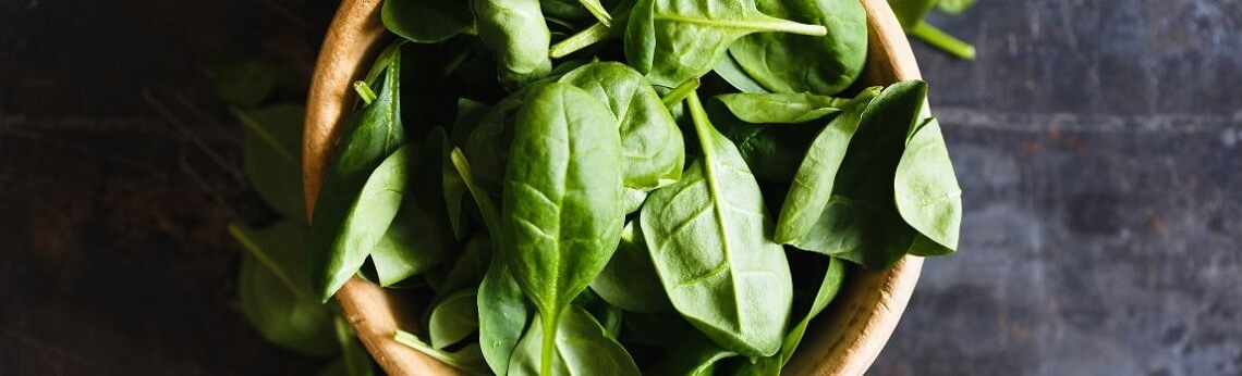 Zebrane zioła można przechowywać w lodówce lub zamrażarce oraz zgrzewać próżniowo przy pomocy urządzeń FoodSaver, co zabezpiecza zioła przed spaleniem mrozem i utratą aromatu