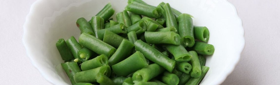 Zamykanie próżniowe urządzeniami FoodSaver sprawi, że zielona fasolka zachowa swój smak i wartości odżywcze przez dłuższy czas, pozwalając cieszyć się jej smakiem przez cały rok